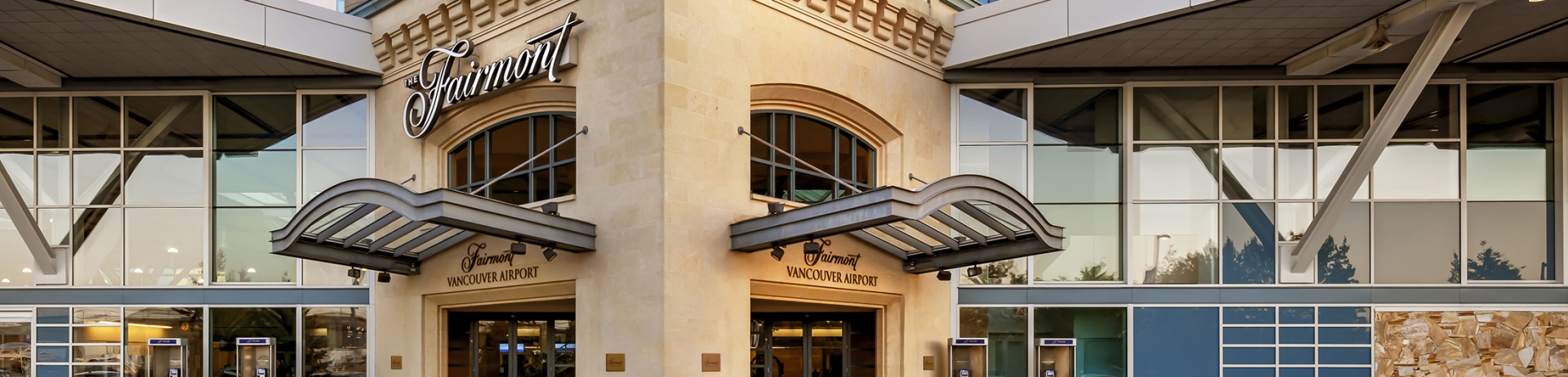 entry way to fairmont vancouver airport