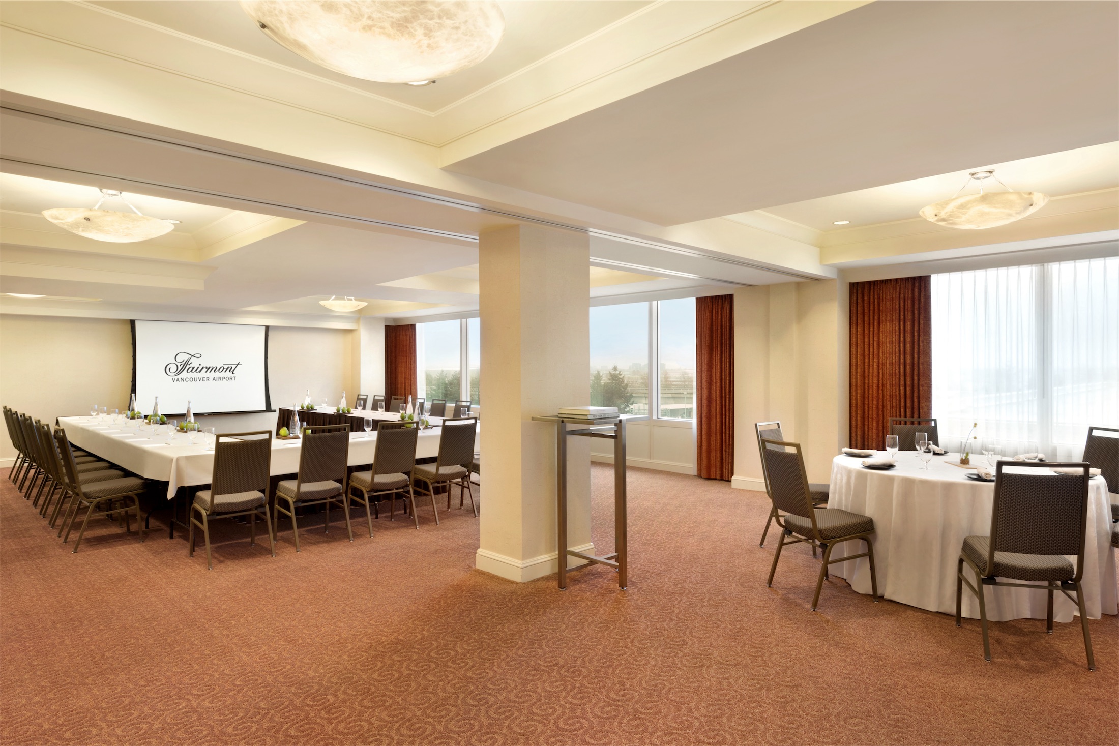 meeting room with a u-shape table